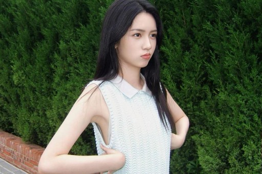 一天3个瓜！女星被大佬操控、顶流恋情曝光杨颖最意外 个个大瓜