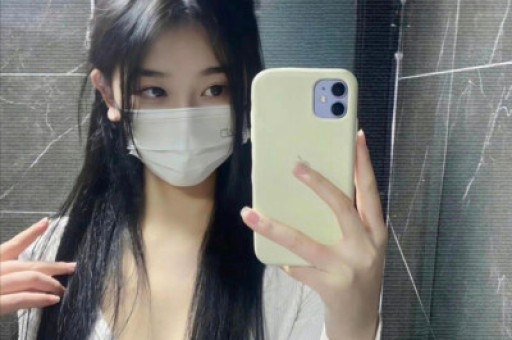 曝4瓜！湖南台女主持爱买高仿、体重反弹、怀四胎沈腾令人意外